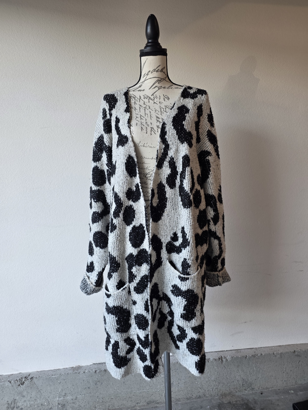 Cozy Black & White Leopard Over Sized Open-Front Sweater Cardigan